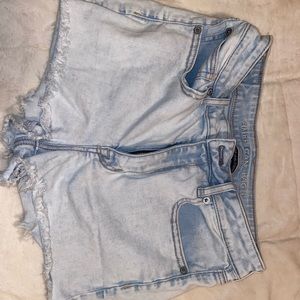 Lightwash American Eagle Shorts